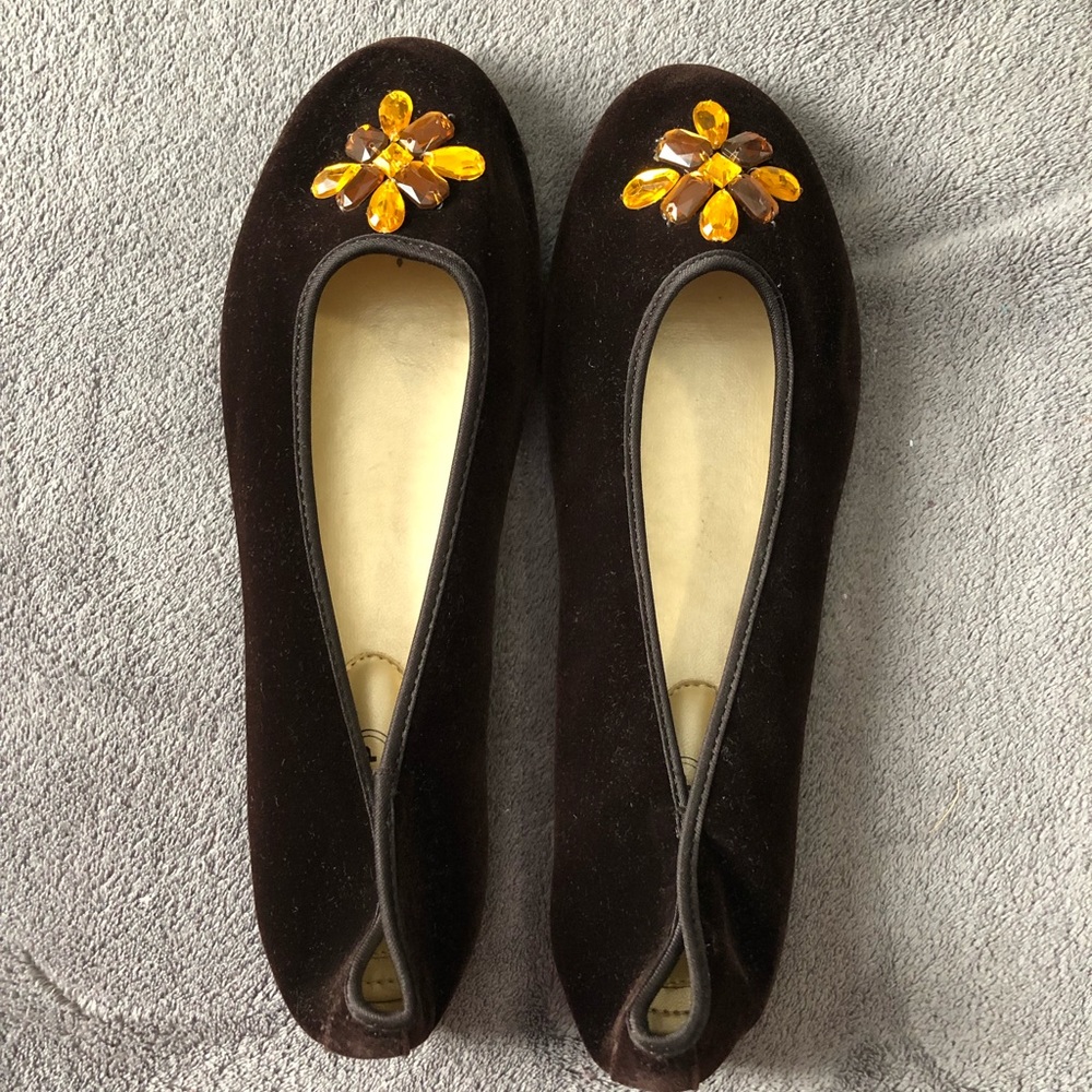 NWOT Scoop NYC brown jeweled velvet flat, 9